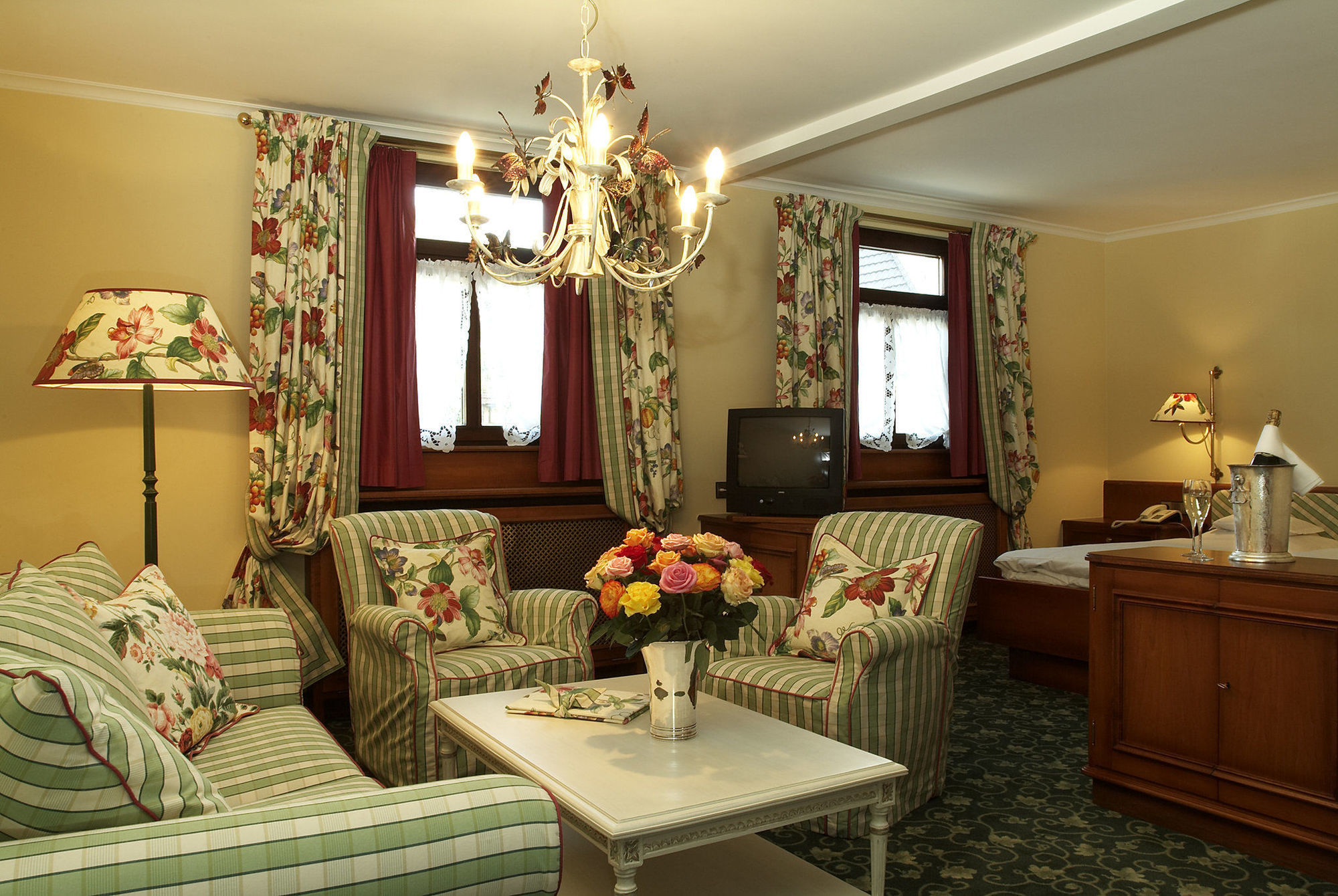Schwarzer Adler Hotel Vogtsburg Szoba fotó